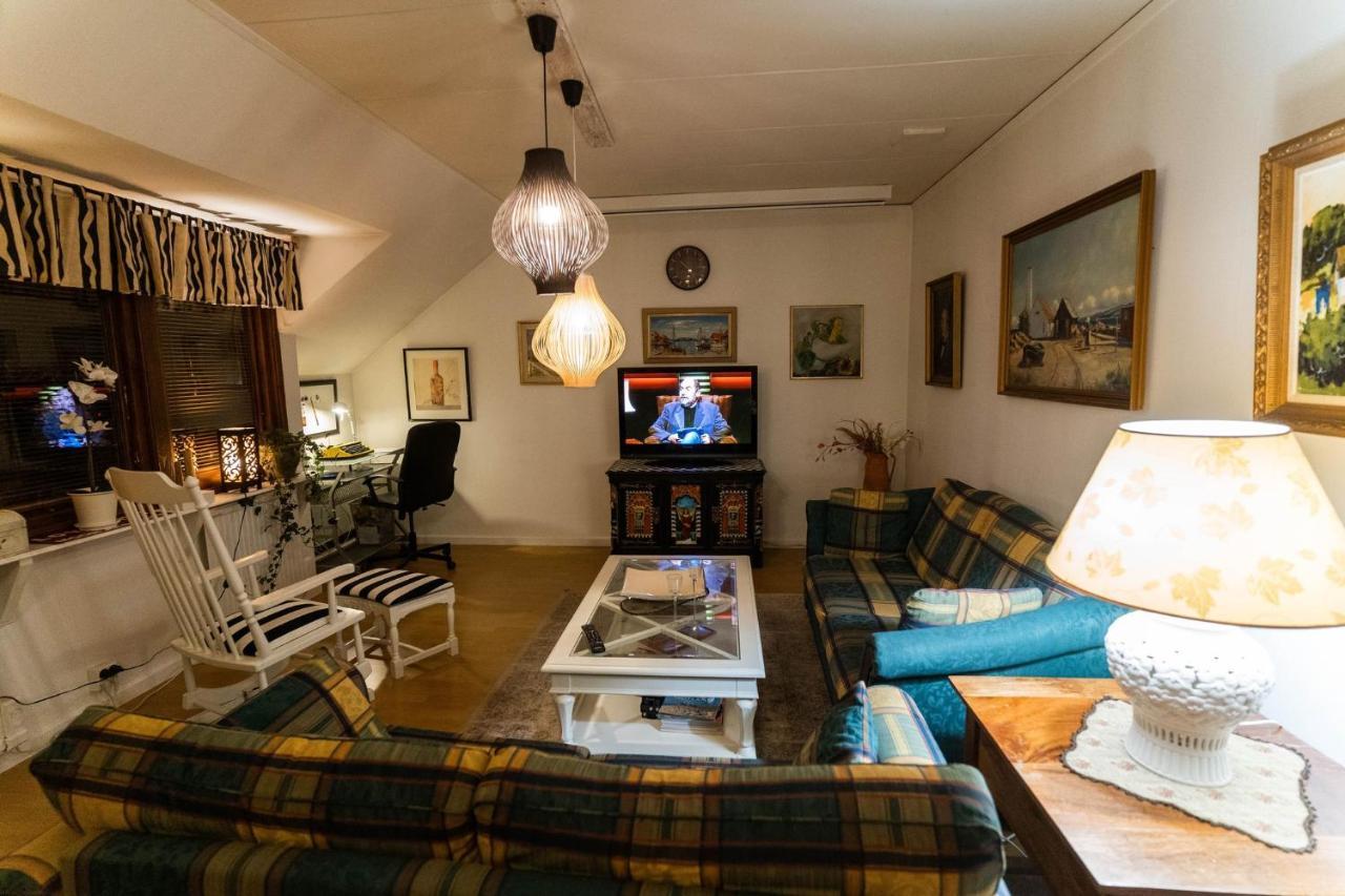 Mysig Takvaning Med Balkong Eskilstuna Exterior photo
